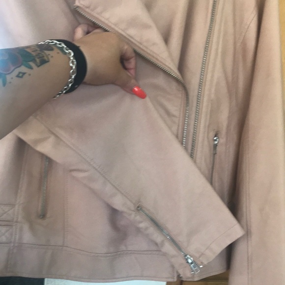 Jacket - Picture 3 of 5